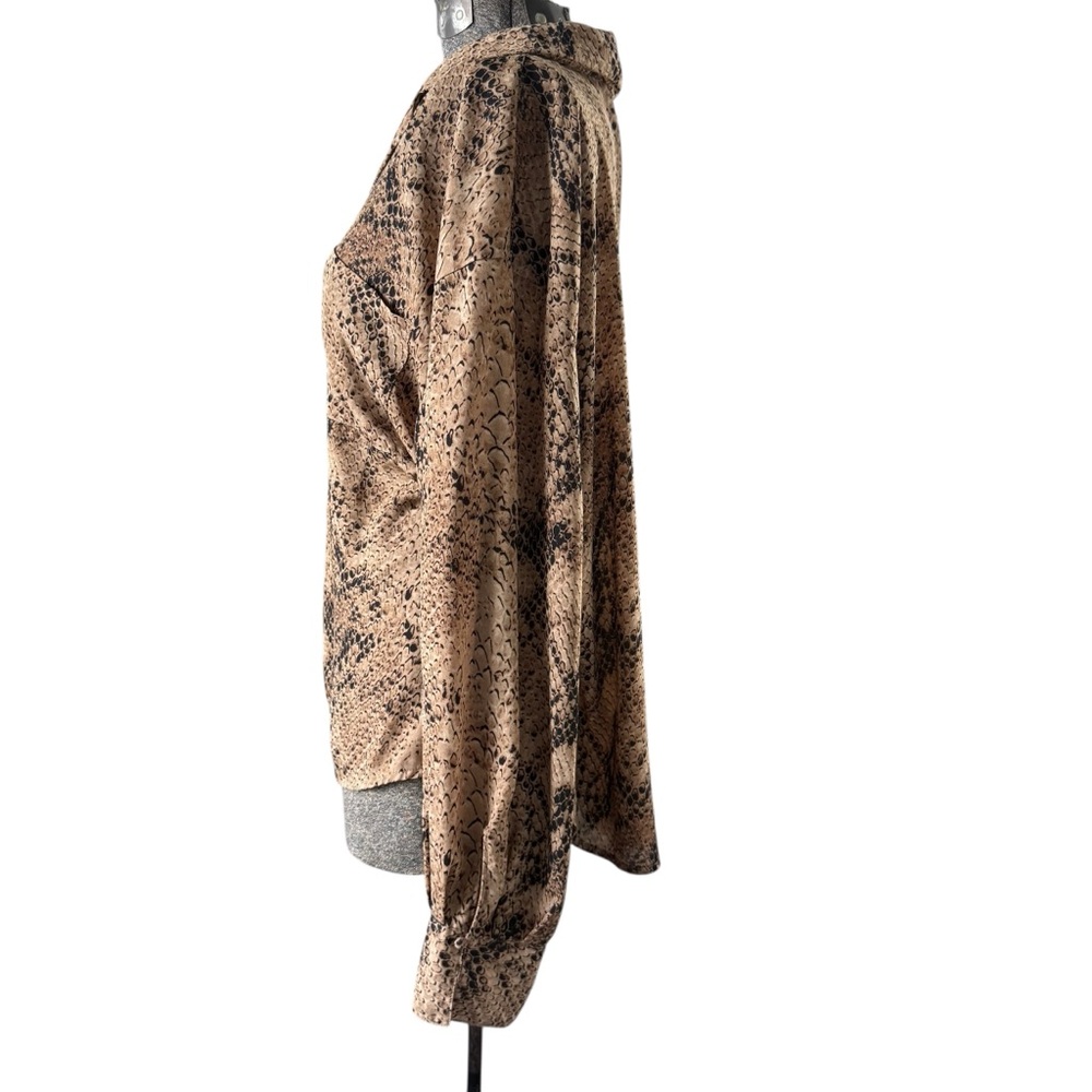 Snakeskin Print Button-Up Blouse Worthington Size XXL - Picture 2 of 5